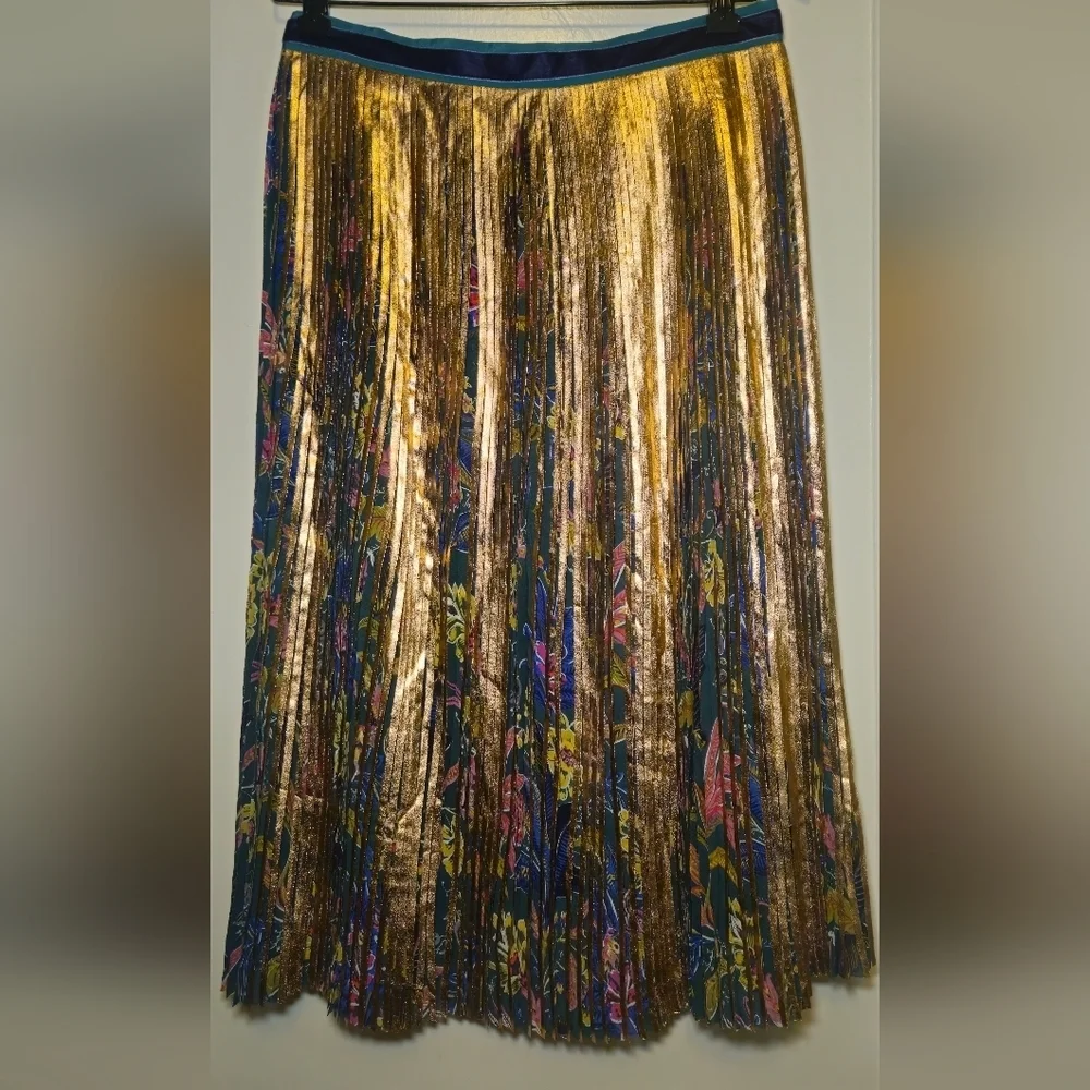 Maeve Elegant Gold and Floral Pleated Skirt